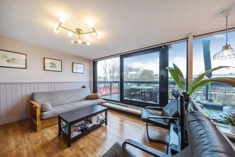 3 bedroom flat for sale, Dunboyne Road, Belsize Park, London, NW3