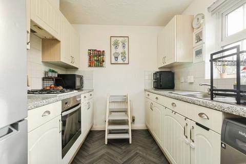 2 bedroom flat for sale, Sycamore Close, BIRMINGHAM, West Midlands, B24