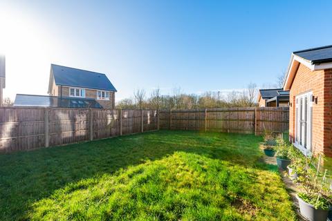 undefined, Harvard Grove, Haddenham, Aylesbury, Buckinghamshire, HP17