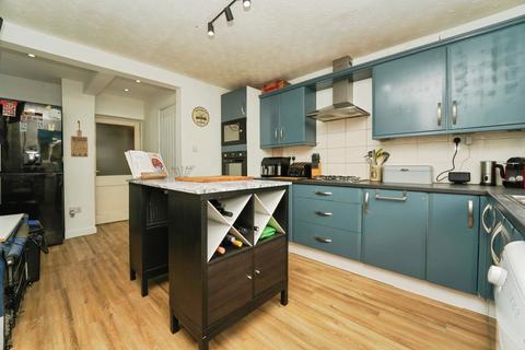 3 bedroom end of terrace house for sale, Heathfield Road, Norton, Evesham, Worcestershire, WR11