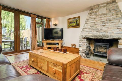 undefined, Ullington, Evesham, Worcestershire, WR11