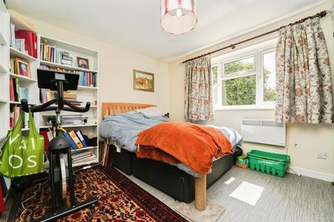 2 bedroom flat for sale, Fountain Court, Waterside, Evesham, Worcestershire, WR11