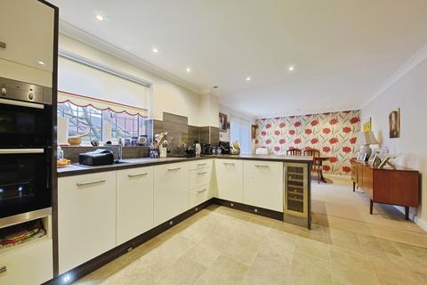 4 bedroom detached house for sale, Chestnut Rise, Barrow-Upon-Humber, Lincolnshire, DN19 7SG