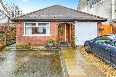 2 bedroom bungalow for sale, Parkway Road, Dudley, West Midlands, DY1