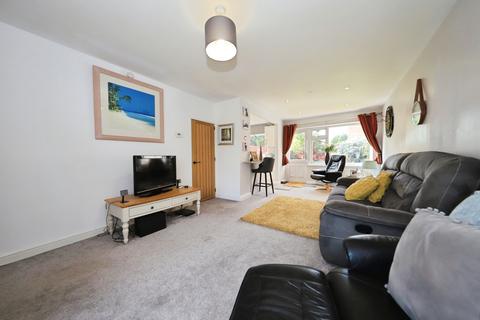3 bedroom detached house for sale, Quantock Drive, Kidderminster, DY10