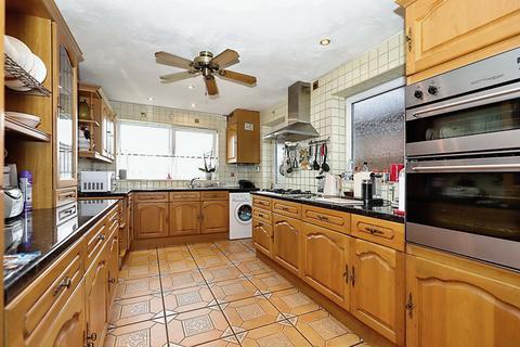 4 bedroom detached house for sale, Osprey Park Drive, Kidderminster, DY10