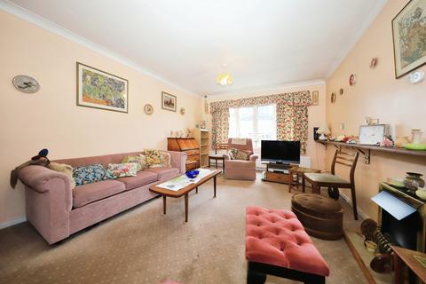 2 bedroom bungalow for sale, Harriers Green, Kidderminster, Worcestershire, DY10