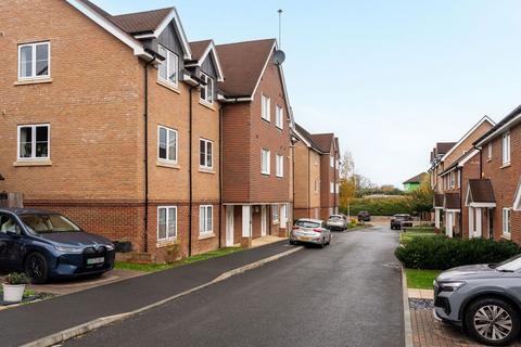 1 bedroom apartment for sale, Ceres Crescent, Epsom KT17