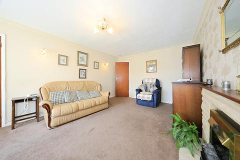 2 bedroom bungalow for sale, Beechfield Drive, Kidderminster, Worcestershire, DY11