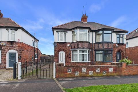 3 bedroom semi-detached house for sale, Legarde Avenue, Hull, HU4 6AP