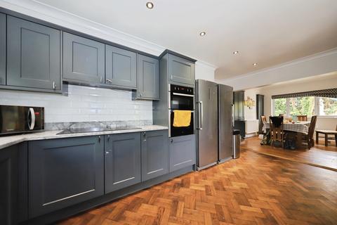 undefined, Hillgrove Crescent, KIDDERMINSTER, Worcestershire, DY10