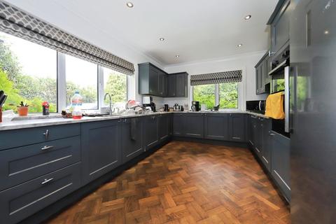 undefined, Hillgrove Crescent, KIDDERMINSTER, Worcestershire, DY10