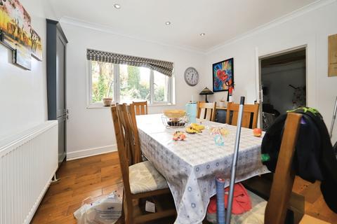 undefined, Hillgrove Crescent, KIDDERMINSTER, Worcestershire, DY10