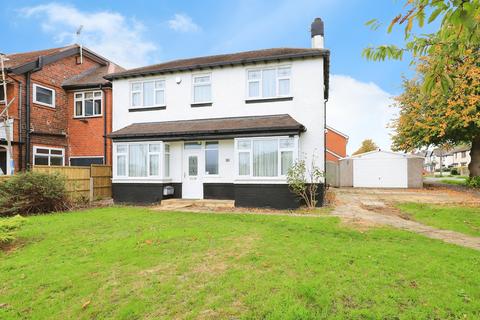3 bedroom detached house for sale, Hoo Road, Kidderminster, Worcestershire, DY10