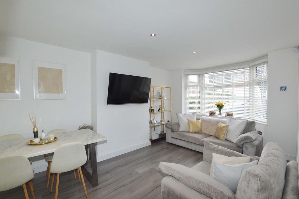 Lounge- Dining Room