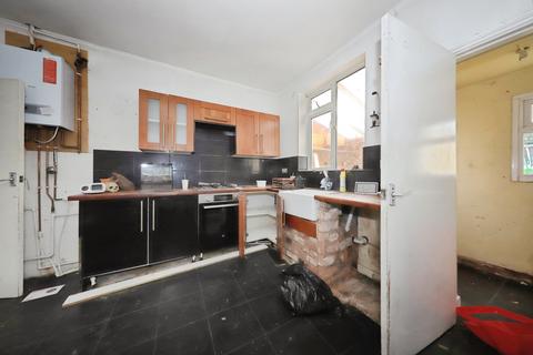 3 bedroom end of terrace house for sale, Plimsoll Street, Kidderminster, Worcestershire, DY11