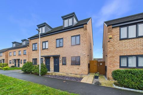 3 bedroom semi-detached house for sale, Gypsy Moth Lane, Kingswood, Hull, East Riding of Yorkshire, HU7