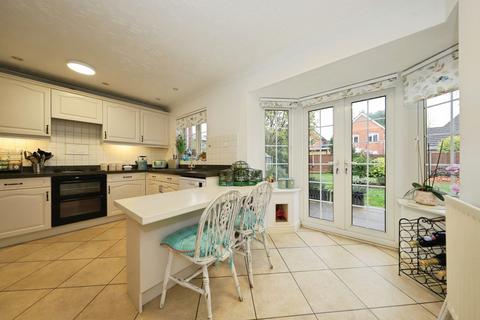 undefined, Britannia Gardens, Stourport-on-Severn, Worcestershire, DY13