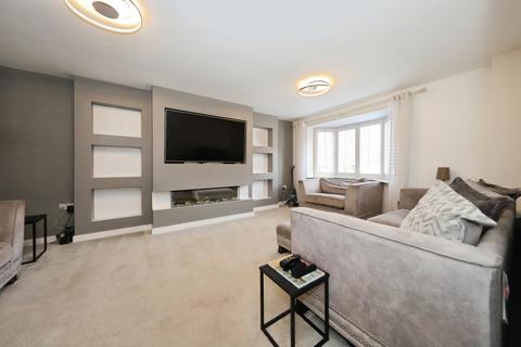 4 bedroom detached house for sale, Butler Best Way, Kidderminster, Worcestershire, DY10