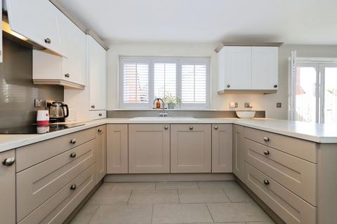 4 bedroom detached house for sale, Butler Best Way, Kidderminster, Worcestershire, DY10