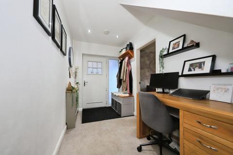3 bedroom detached house for sale, Osborne Close, Kidderminster, Worcestershire, DY10