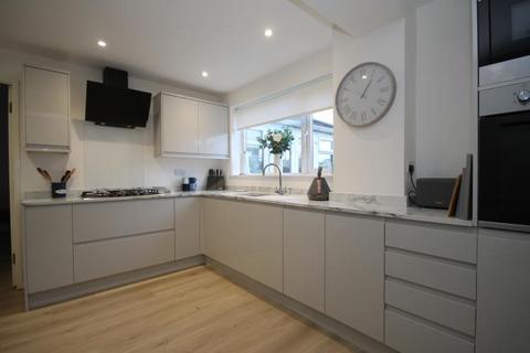 4 bedroom semi-detached house for sale, Rowan Drive, Ponteland, Newcastle Upon Tyne