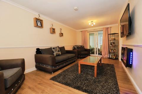 3 bedroom end of terrace house for sale, Abbey Road, Kidderminster, Worcestershire, DY11