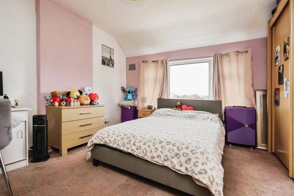 Bewdroom 1