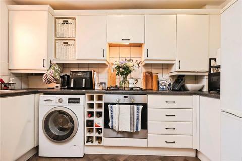 2 bedroom flat for sale, Sandringham Court, Walsall Road, Great Barr, Birmingham, B42