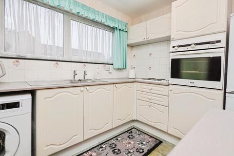 1 bedroom flat for sale, Welshmans Hill, Sutton Coldfield, Birmingham, B73