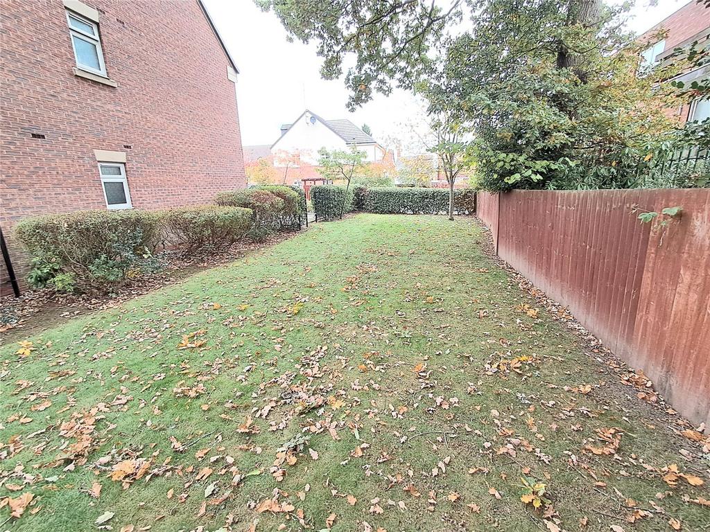 Communal Side Garden