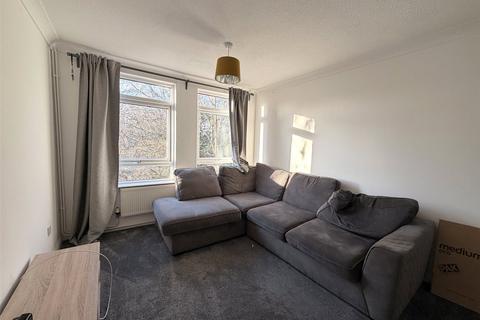 1 bedroom maisonette for sale, Lynfield Close, Birmingham, West Midlands, B38