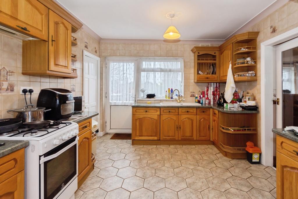 Kitchen-Dining Area