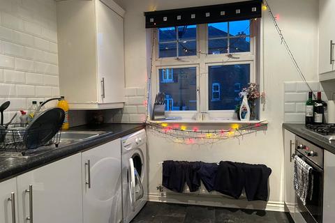 2 bedroom flat for sale, Brandwood Crescent, Birmingham, West Midlands, B30