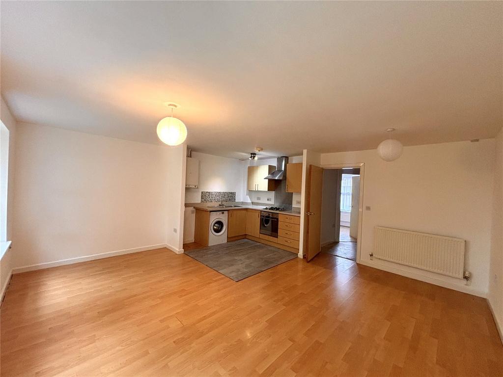 Lounge / Kitchen