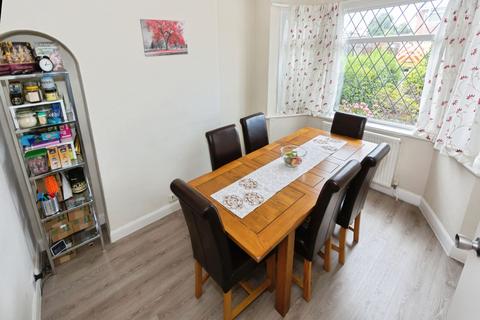 3 bedroom semi-detached house for sale, Glenwood Road, BIRMINGHAM, West Midlands, B38
