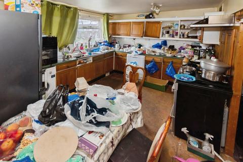 4 bedroom terraced house for sale, Manningford Road, Birmingham, West Midlands, B14