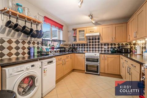 3 bedroom end of terrace house for sale, Cherry Tree Road, Hoddesdon