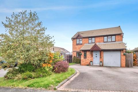 3 bedroom detached house for sale, Abbotsford Road, Lichfield, Staffordshire, WS14