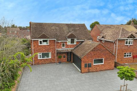 undefined, Queens Close, Harbury, Warwickshire, CV33