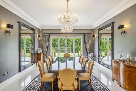 5 bedroom detached house to rent, Brockenhurst Road, Ascot