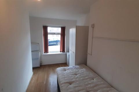 undefined, Siskin Drive, Birmingham, West Midlands, B12