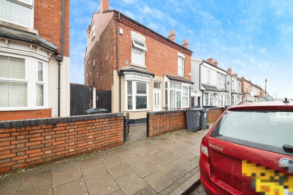 Pbox-IMG.jpg