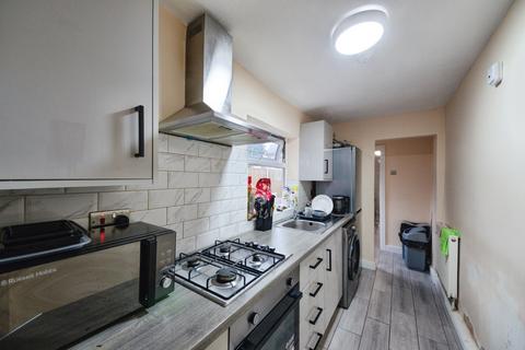 4 bedroom end of terrace house for sale, Fernley Road, Birmingham, West Midlands, B11