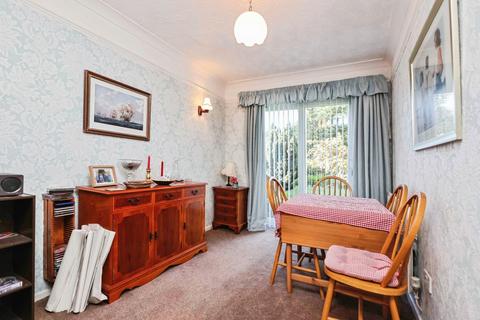 undefined, Pineview, Birmingham, West Midlands, B31