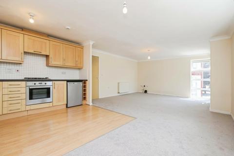 2 bedroom flat for sale, School Close, Northfield, Birmingham, West Midlands, B31