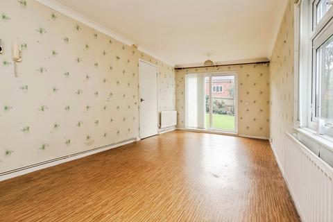 2 bedroom flat for sale, Frankley Beeches Road, Birmingham, West Midlands, B31