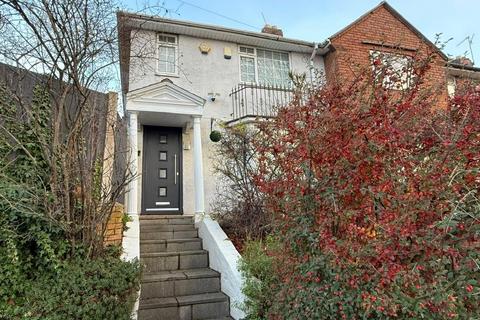 3 bedroom end of terrace house for sale, Middlemore Road, Northfield, Birmingham, West Midlands, B31