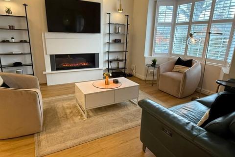 3 bedroom end of terrace house for sale, Middlemore Road, Northfield, Birmingham, West Midlands, B31