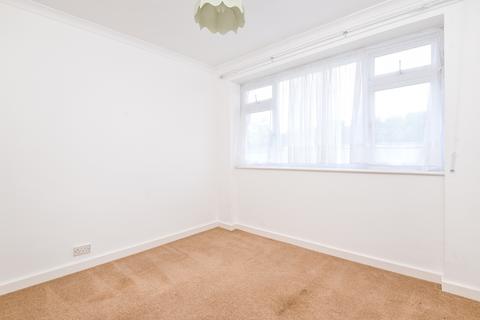 2 bedroom flat to rent, Kingswood Road, Shortlands, Bromley, BR2